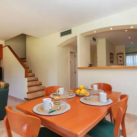 Port By Interhome Holiday home Pals